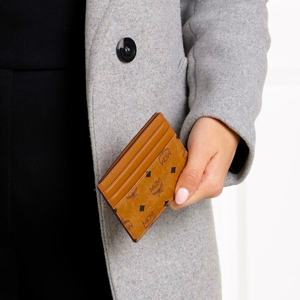 MCM Card Holder in Visetos Original Cognac